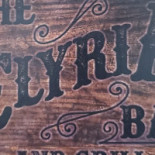 Elyria Esterno