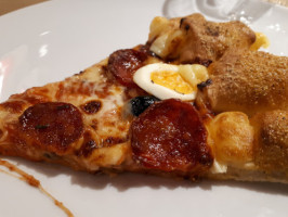 Pizza Hut Evora Plaza food