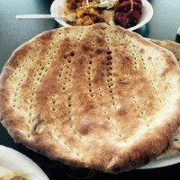 Naan N' Curry food