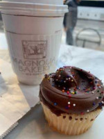 Magnolia Bakery Columbus Avenue food