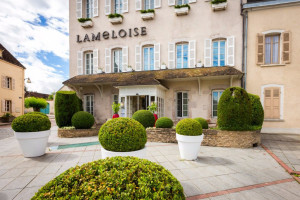 Maison Lameloise outside