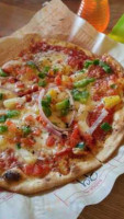 Mod Pizza food