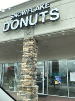 Snowflake Donuts outside