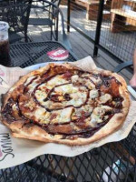 Mod Pizza food