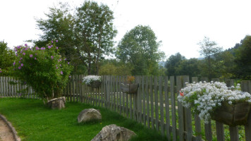 Auberge des Chanoines outside