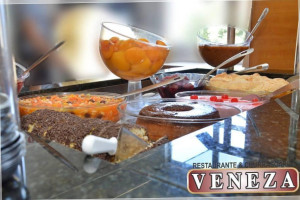 Churrascaria Veneza food