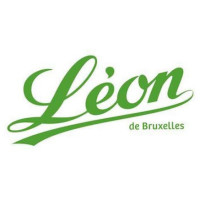 Leon De Bruxelles outside