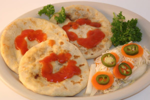 Rinconcito Salvadoreno food