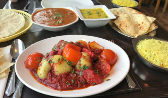 Bude Tandoori food