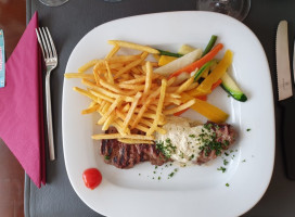 Restaurant du Grand-Pont food