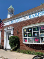 Loafers Bakery Gourmet Shoppe outside