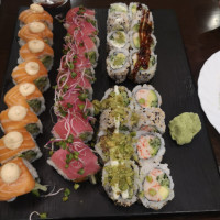 Unki Sushi food