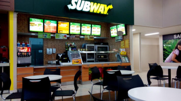 Subway Arapongas - Unidade Havan inside