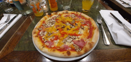 Pizzeria Ristorante Molino Seilerhaus food