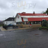 Dairy Queen outside