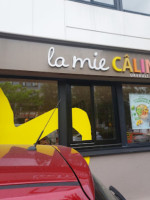 La Mie Câline outside