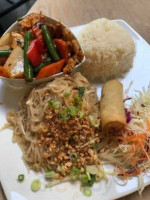 Naam Thai Cuisine food