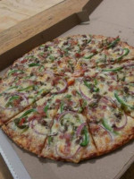 Siki Pizza food