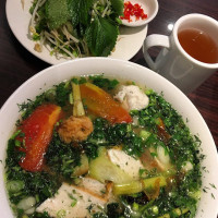 Bun Cha Ca Hoang Yen Vietnamese & Canadian Cuisine food