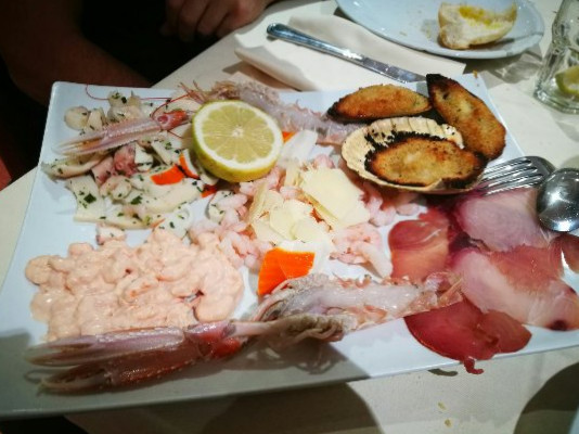 Pizzeria Le Piramidi À l'intérieur