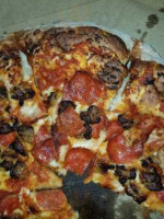 Toppers Pizza food