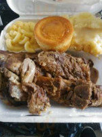 Fred's Soul Food food