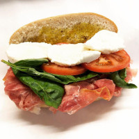 Cavaretta's Italian Deli food