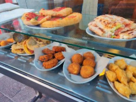 Pizzeria Rosticceria Il Funghetto food