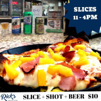 Rick's Pizza, Beer, More food