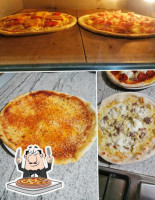 Sofi Pizza food