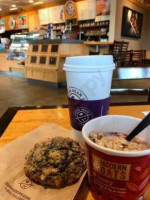 The Coffee Bean Tea Leaf food