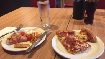 Pizza Hut food