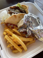 Chic-n-gyro food