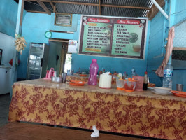 Warung Makan Rawon Jawa Timur food