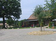 Barbier Des Bois outside