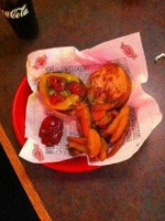 Fuddruckers food