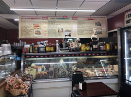 Nonno's Pizzeria, Deli And Catering inside