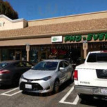 Pho -ever Esterno
