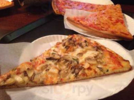 Previti Pizza food