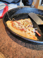 Pizza Hut Massama food