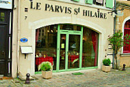 Le Parvis Saint Hilaire outside