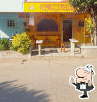 El Pibilcito outside