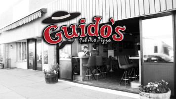 Guido's First Ave Pizza inside