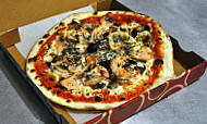 Pizza Fresca food