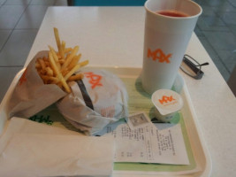 Max Burgers food