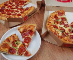 Pizza Hut food