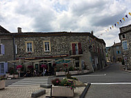 Sarl la Vieille Fontaine outside