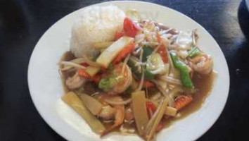 Kunchorn Thai Food food