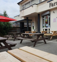 The Farmers Arms inside