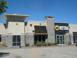 Buffalo Wild Wings outside